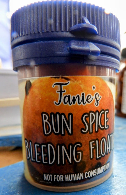 Fanie's Bun Spice Bleeding Floats