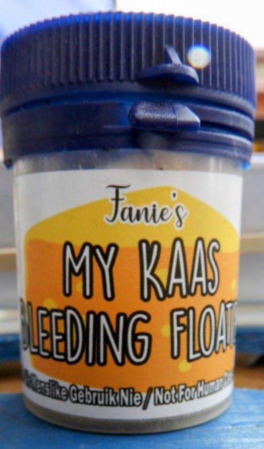 Fanie's My Kaas Bleeding Floats